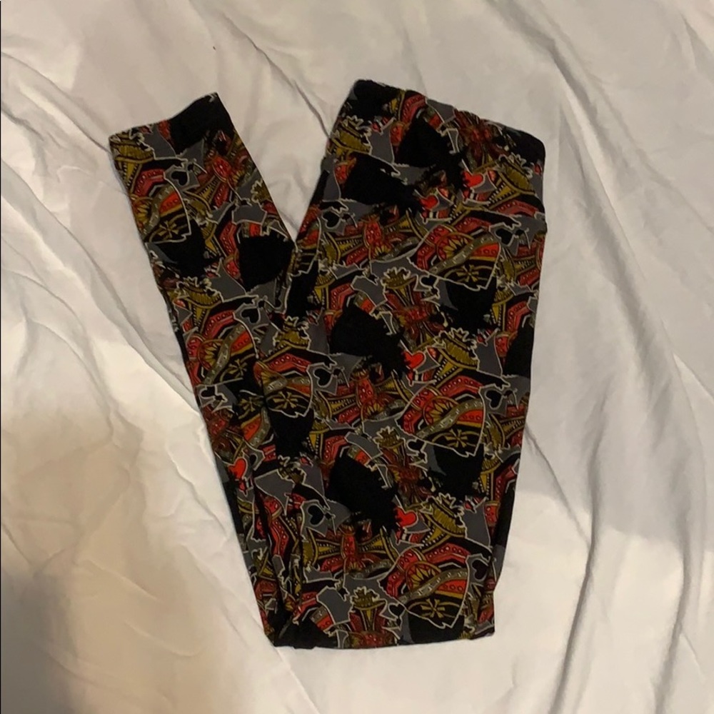 Disney Queen of Hearts LuLaRoe Leggings OS